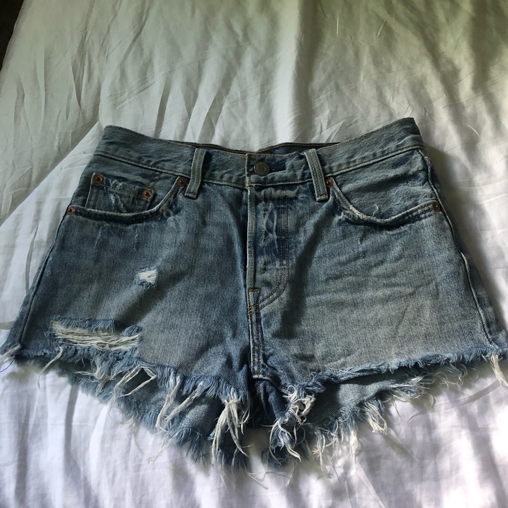 501 Levi shorts